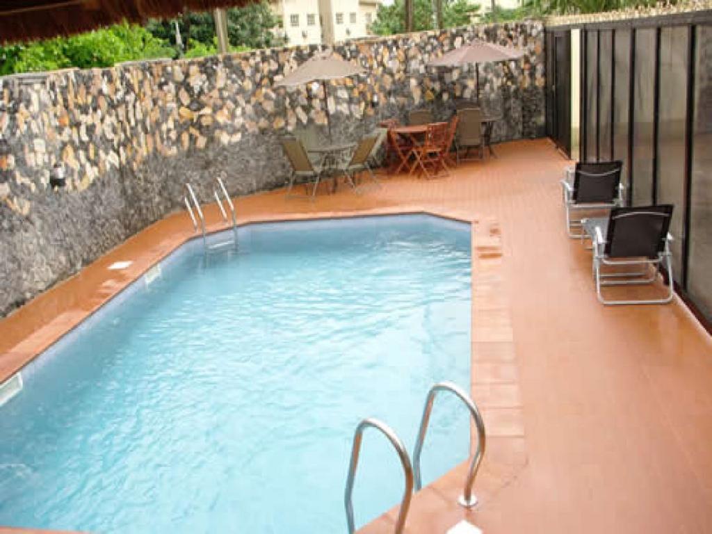 Class Suites Икеджа Екстериор снимка